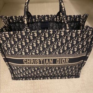 Door tote bag it’s soo useful